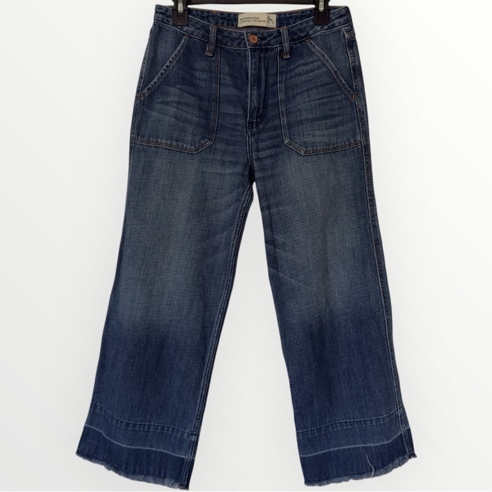 ABERCROMBIE & FITCH Distressed Cropped Stovepipe Flare Jeans Size 6R (28)